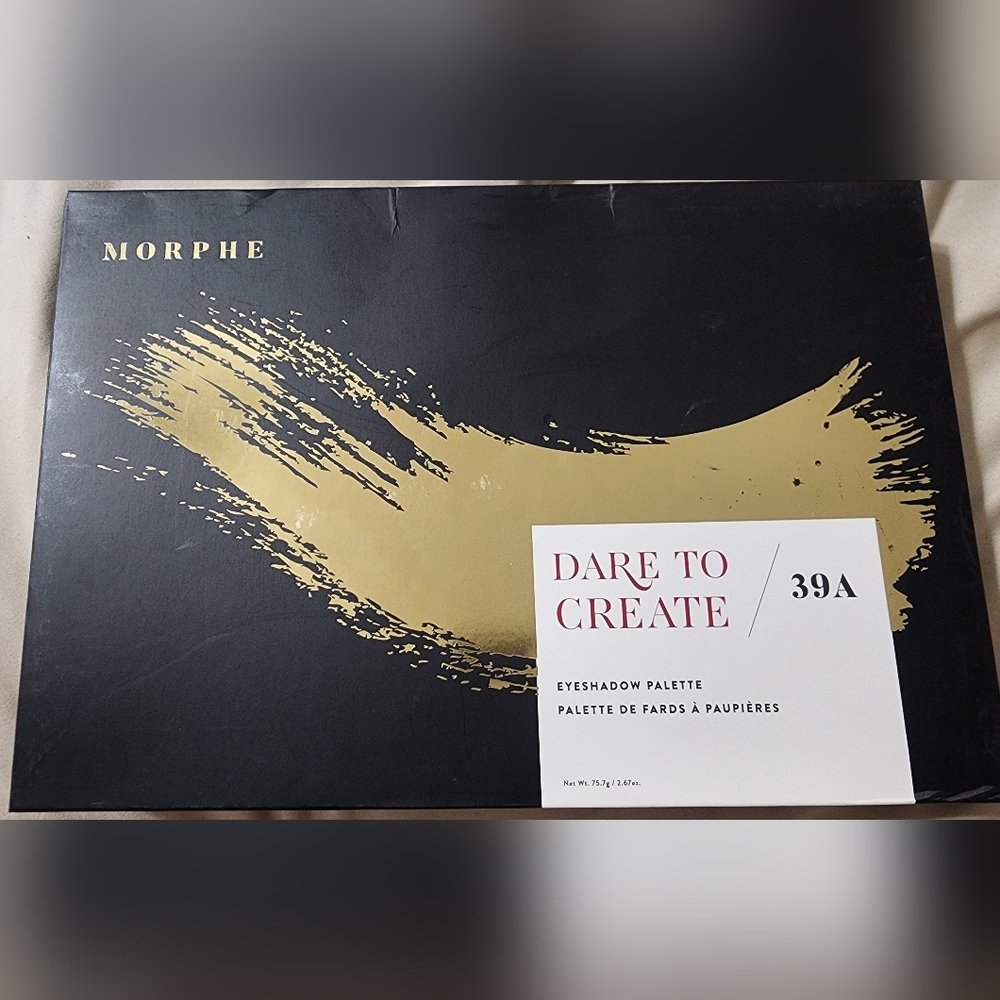 Morphe 39A Dare to Create Palette in Black and Gold